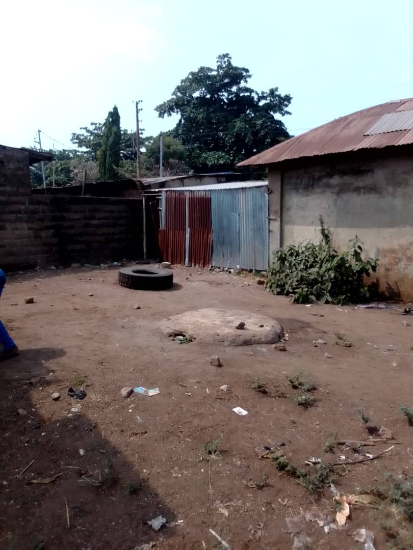 A VENDRE OUIDAH FORT FRANCAIS. PARCELLE AVEC TF