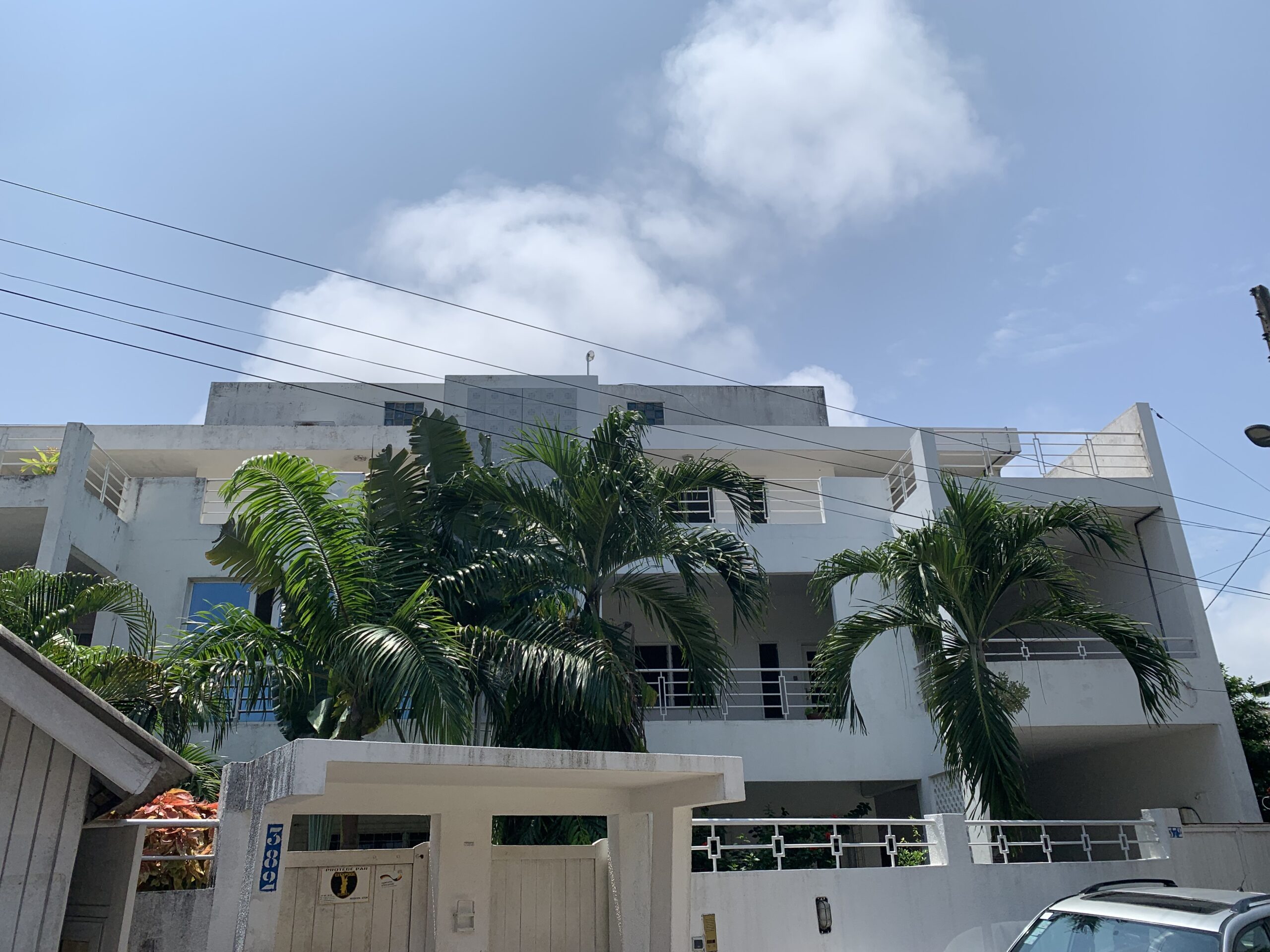 MAISON MODERNE EN PLEIN COEUR DE COTONOU